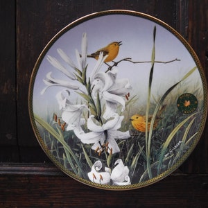 Bradford Exchange Flowers of the Canadian Provinces &quot;Quebec: Madonna Lillies&quot; Collector Plate