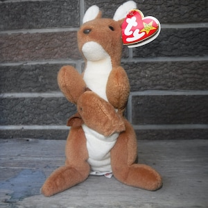TY Beanie Baby " Pouch" the Kangaroo with Joey