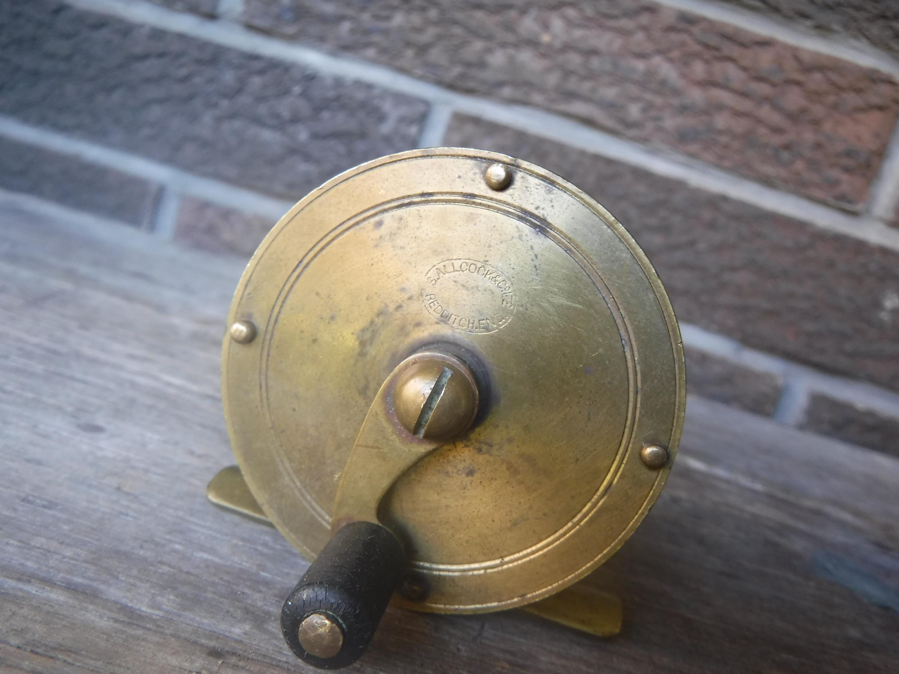 ヴィンテージ S. オールコック レディッチ イングランド 真鍮 フライ