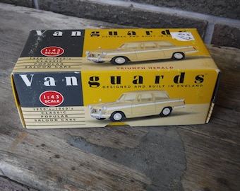 Vanguards 1: 43 Scale 1950's - 1960's Classic British Triumph Herald  Saloon Car