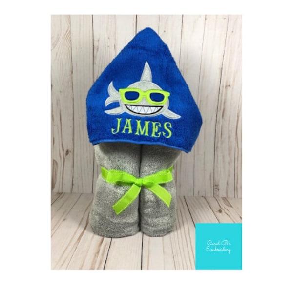 Shark Personalized Child's Hooded Towel/Bath Towel/ Beach Towel/Pool Towel