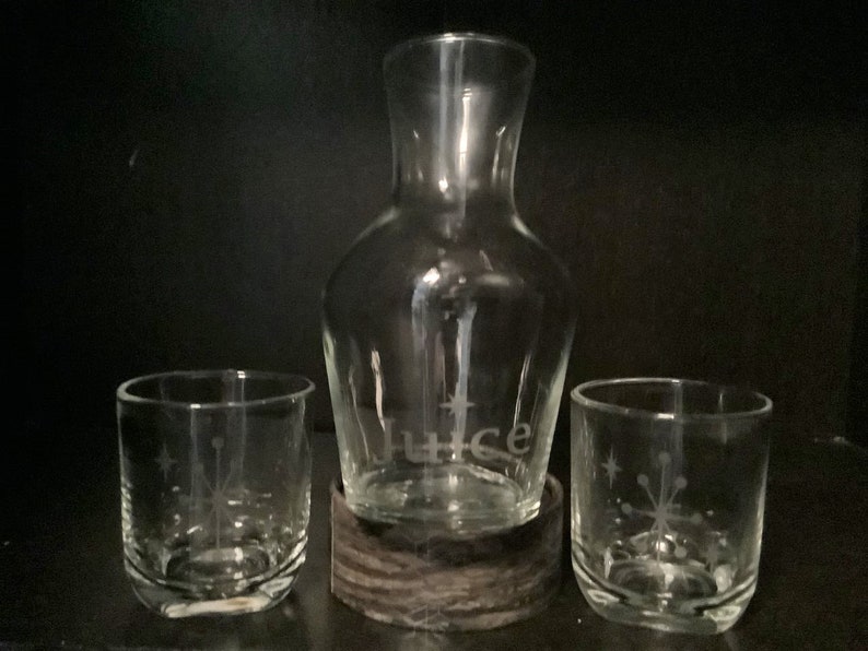 -2 Tumblers in each set 20 oz Hand Etched Starburst Juice Glass 8 oz and Decanter Set