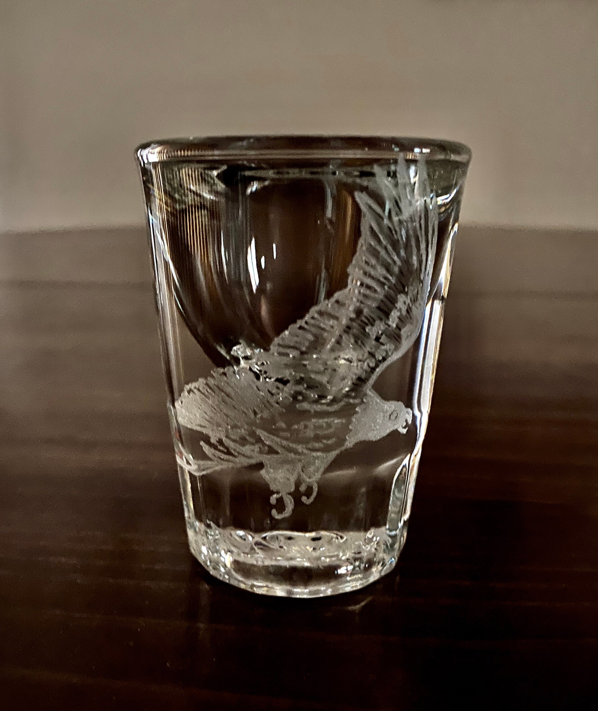 2oz Bald Eagle Detailed Shot glass Eagle Head 2oz Bald Eagle Detailed Shot glass Eagle Head