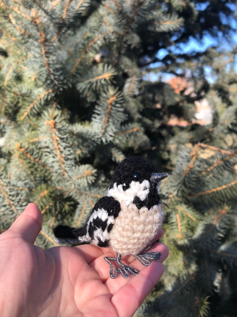 Little Chickadee Written Crochet Pattern | Realistic Bird Crochet ...