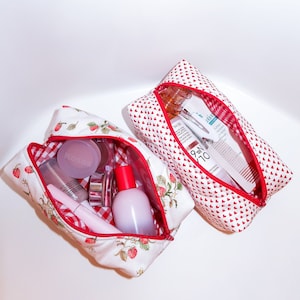 Handmade Quilted Makeup Bag / Strawberry x Red Gingham / Cosmetic, Toiletry, Travel, Makeup bag