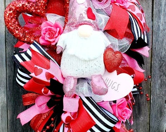 Gnome Valentine wreath, Valentines day wreath, valentine wreath, gnome wreath, valentines day decor, valentine day, valentine decor