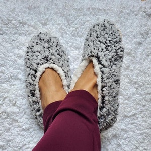 Women's Ultra Soft Slippers, Warm Faux Fur Sherpa Lined Fluffy Indoor Slipper Socks, Comfy Non Skid House Shoes, Gift For Her, Gift For Mom image 3