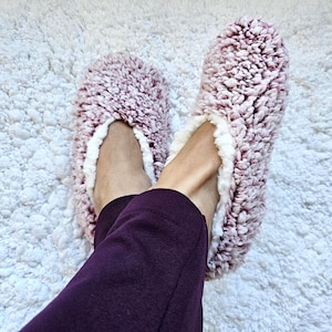 Women&#39;s Ultra Soft Slippers, Warm Faux Fur Sherpa Lined Fluffy Indoor Slipper Socks, Comfy Non Skid Soft Sole House Shoes