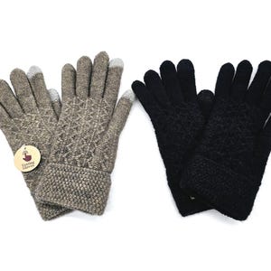 Knit Touch Screen Texting Gloves: Warm Winter Gloves for Women