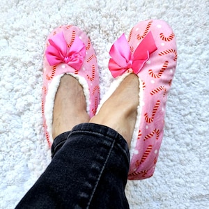 Festive Holiday Slippers: Comfy Non-Skid Slipper Socks, Women’s House Shoes