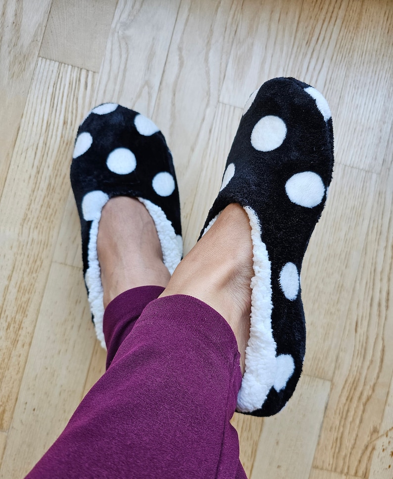 Women's Non Slip Ultra Soft Comfy Slippers