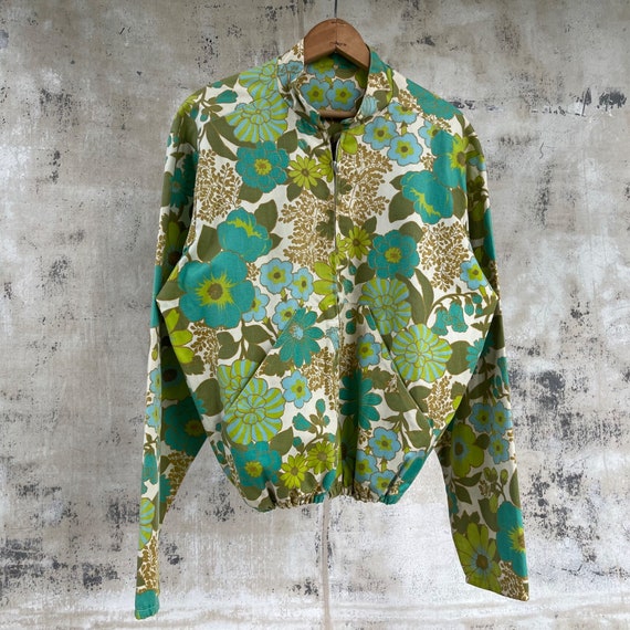 Vintage Label Blouse Ditzy Floral Print Bomber