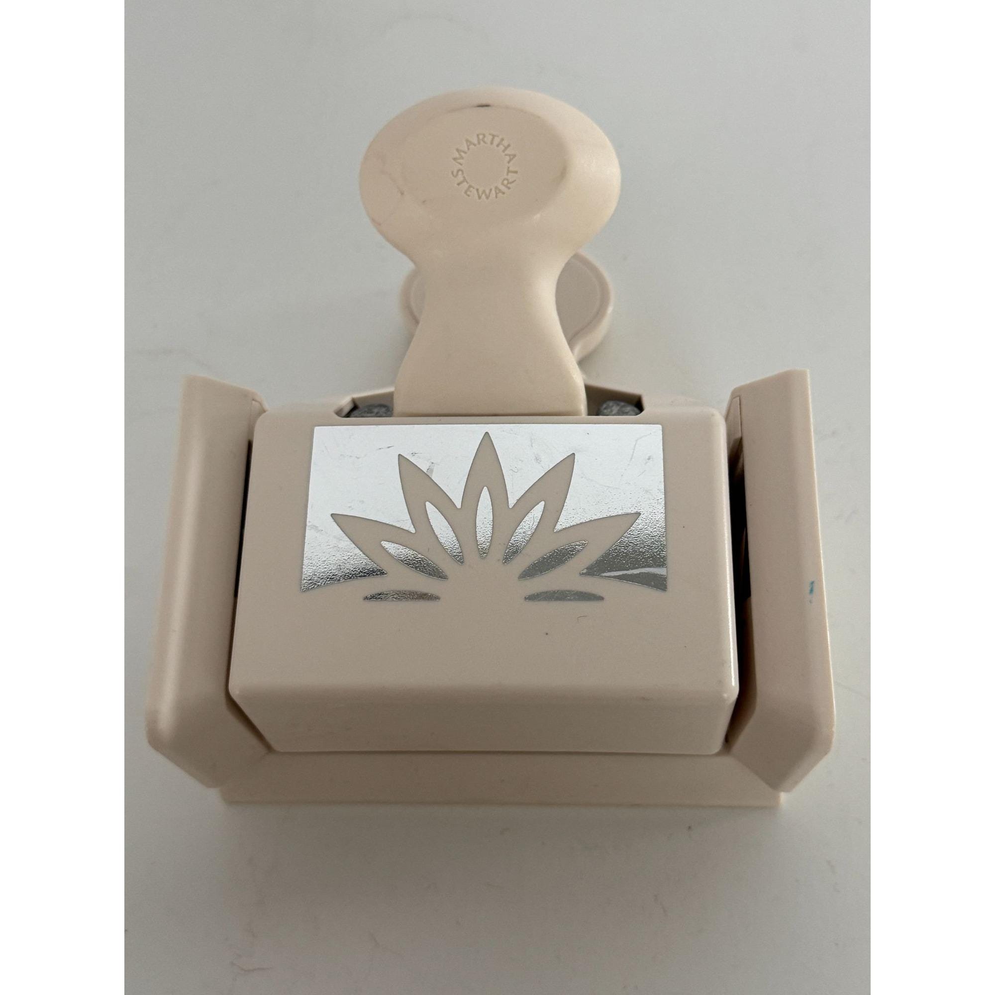 マーサ・スチュワート ペーパーパンチ アスターフラワー ディープ