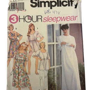 Patrón de costura Simplicity 8094 Pijama, bata, leggings, tallas L y XL UC