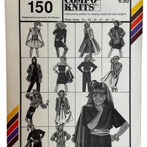 Pode incluir: Padrão de costura vintage para roupas infantis, com vários designs. O padrão inclui o texto "Stretch & Sew" e "COMPO-KNITS", com tamanhos de peito de 53 a 79 cm. A capa mostra ilustrações dos designs de roupas.
