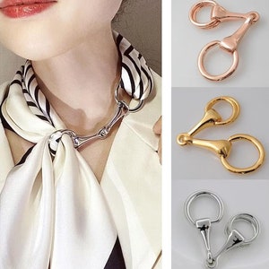 Elegant Pearl Floral Scarf Ring Clip for Women Girls, Women's Silk Scarf  Shawl Camellia Flower Brooches Rings Buckle Set Ring Clip Fashion Meta