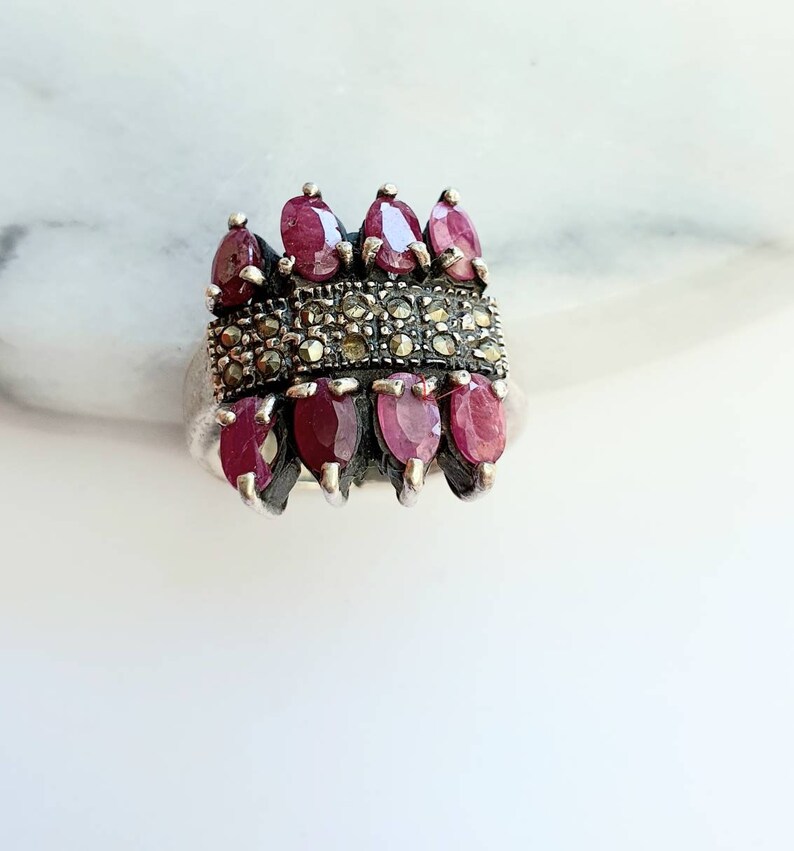 Vintage ruby ring, statement ring, edelsteen ring, zilveren oude ring, maat 7US, cadeau voor haar, uniek cadeau, ruby sieraden, rode edelsteen afbeelding 2