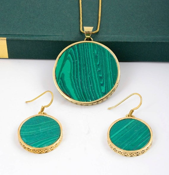 Women's 18K Gold Plated Malachite Acrylic Wood Pendant Necklace New Earrings Women's 18K Gold Plated Malachite Acrylic Wood Pendant Necklace New Earrings