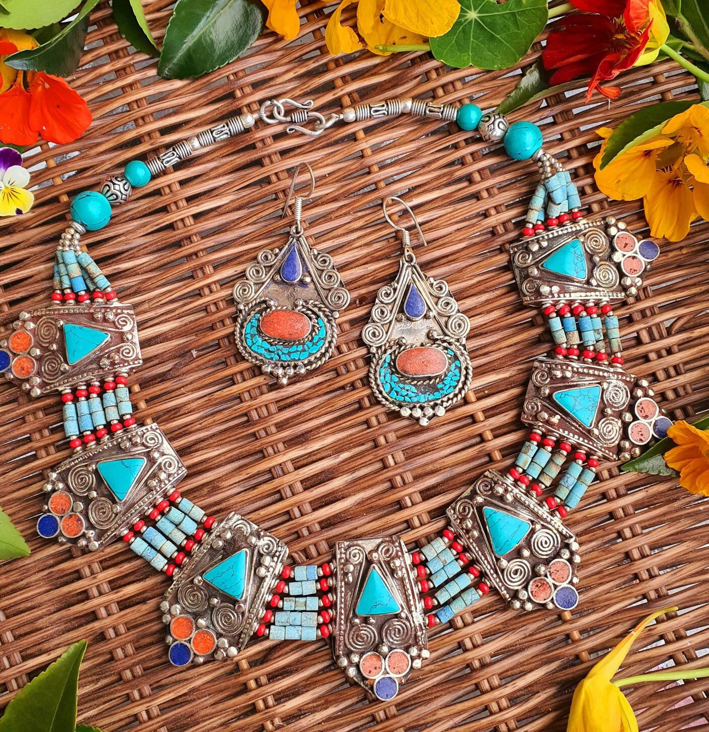 Tibetan necklace best sale online