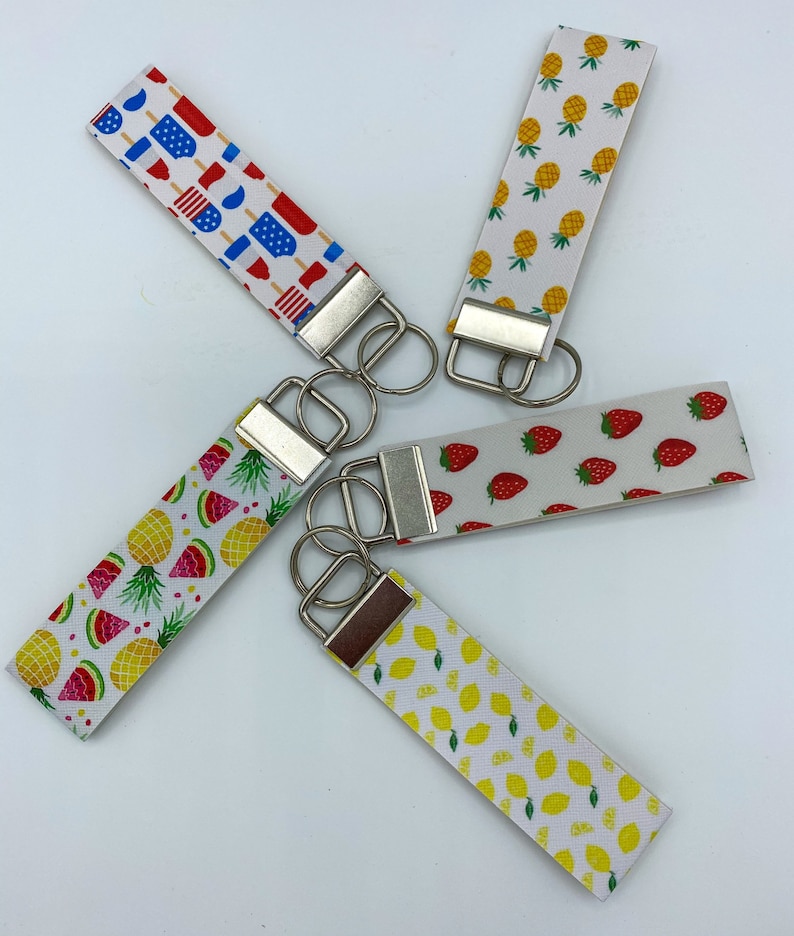 Bag Tags Pineapple Keychain Key Wristlets Summer Keychains Key Fobs Fruit Key Lanyards