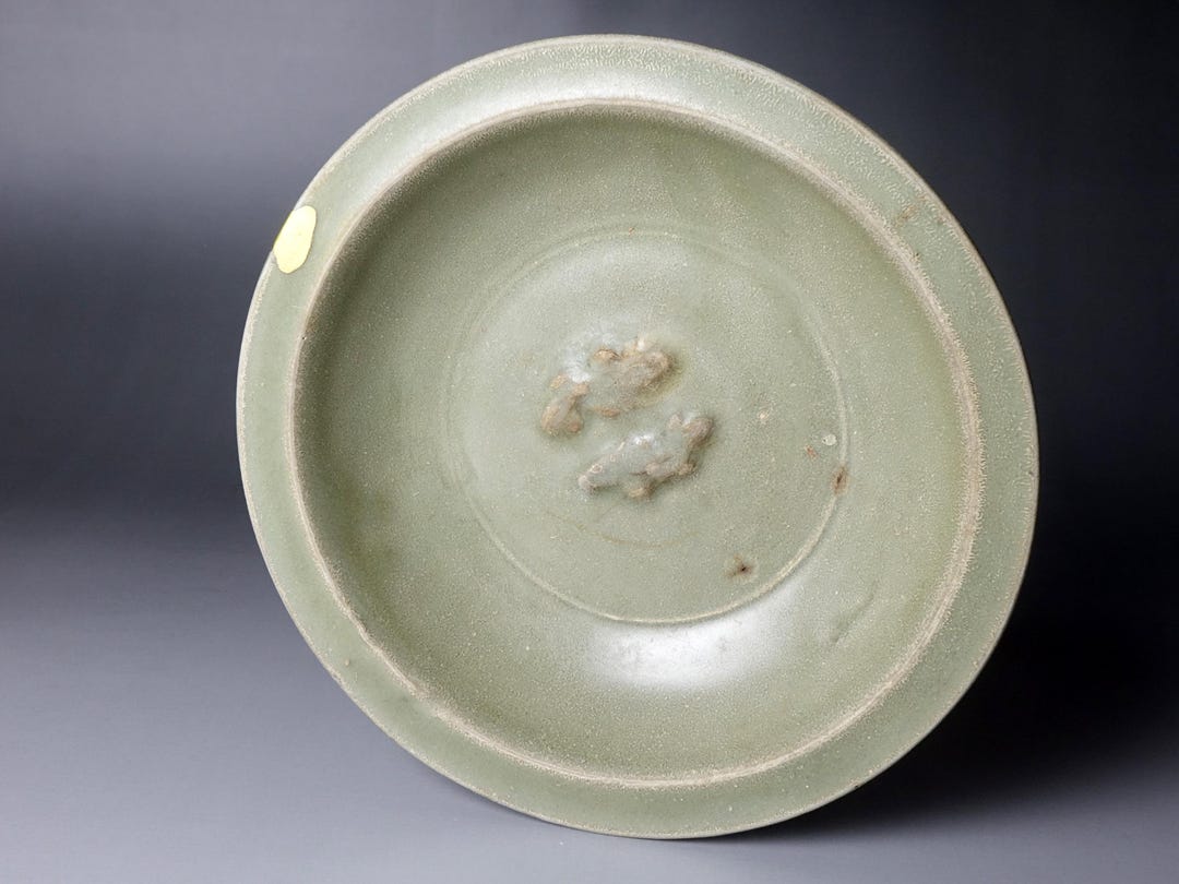 龍泉青磁双魚皿：南宋・元時代（19.5cm） - Etsy 日本