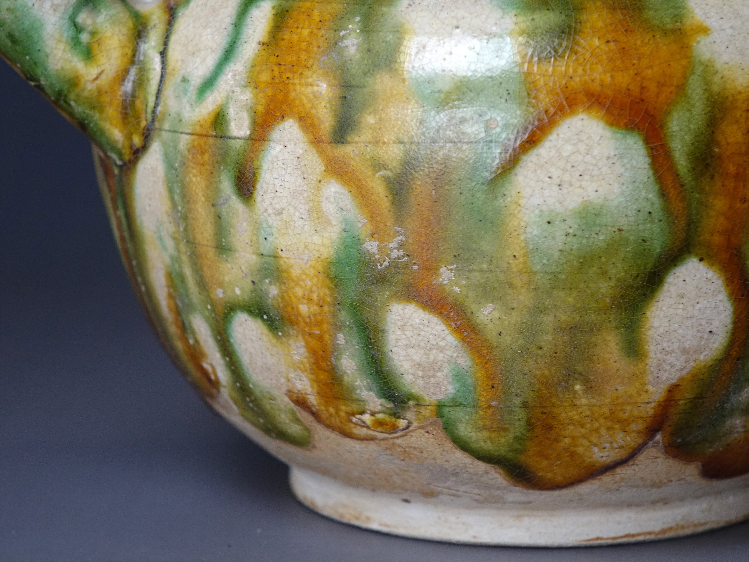 唐代（618～907年）の珍しい三彩釉を施した水差し - Etsy 日本