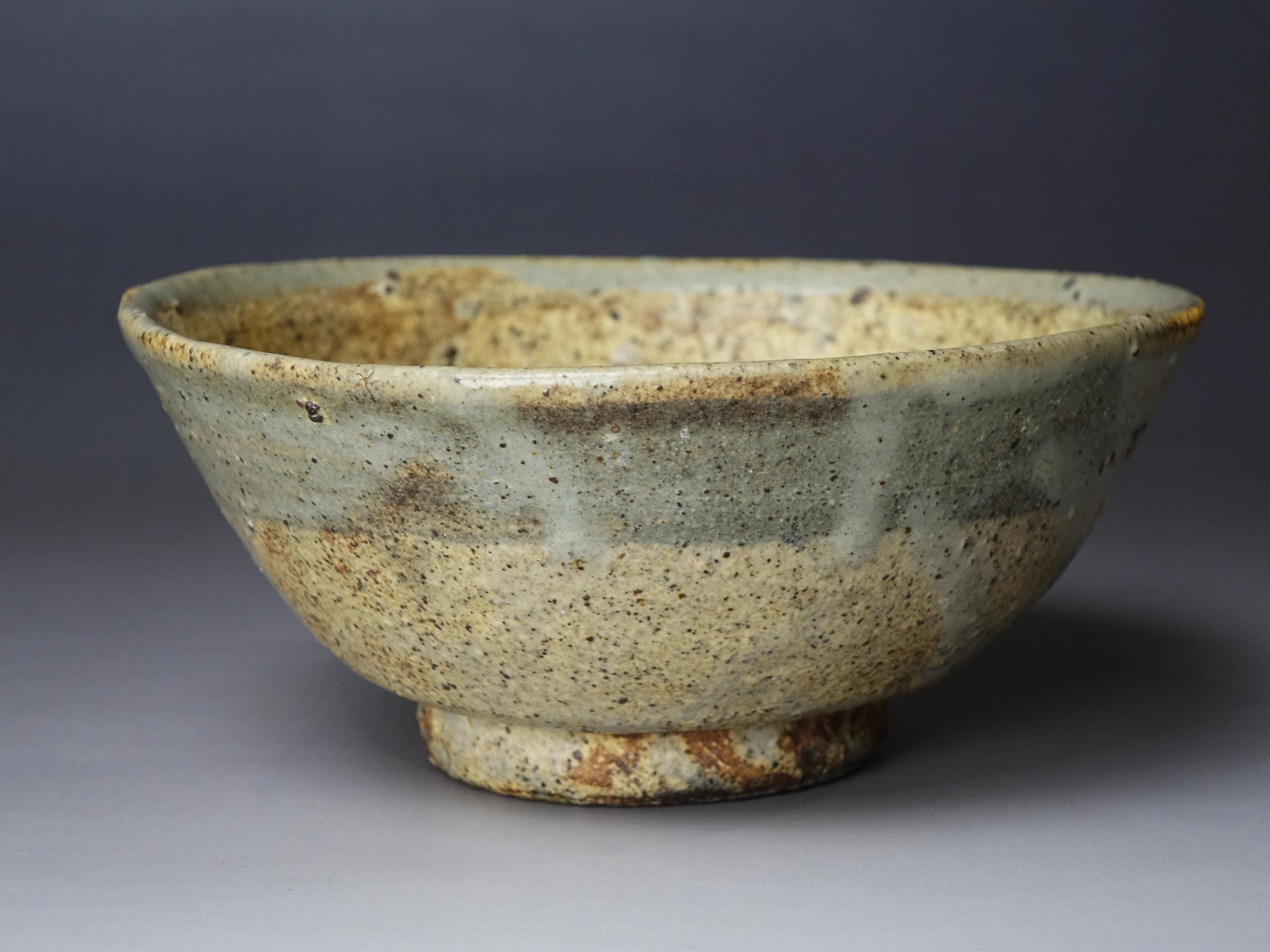 目を引く20世紀初頭の美濃焼茶碗。侘び寂びの日本の陶器 - Etsy 日本