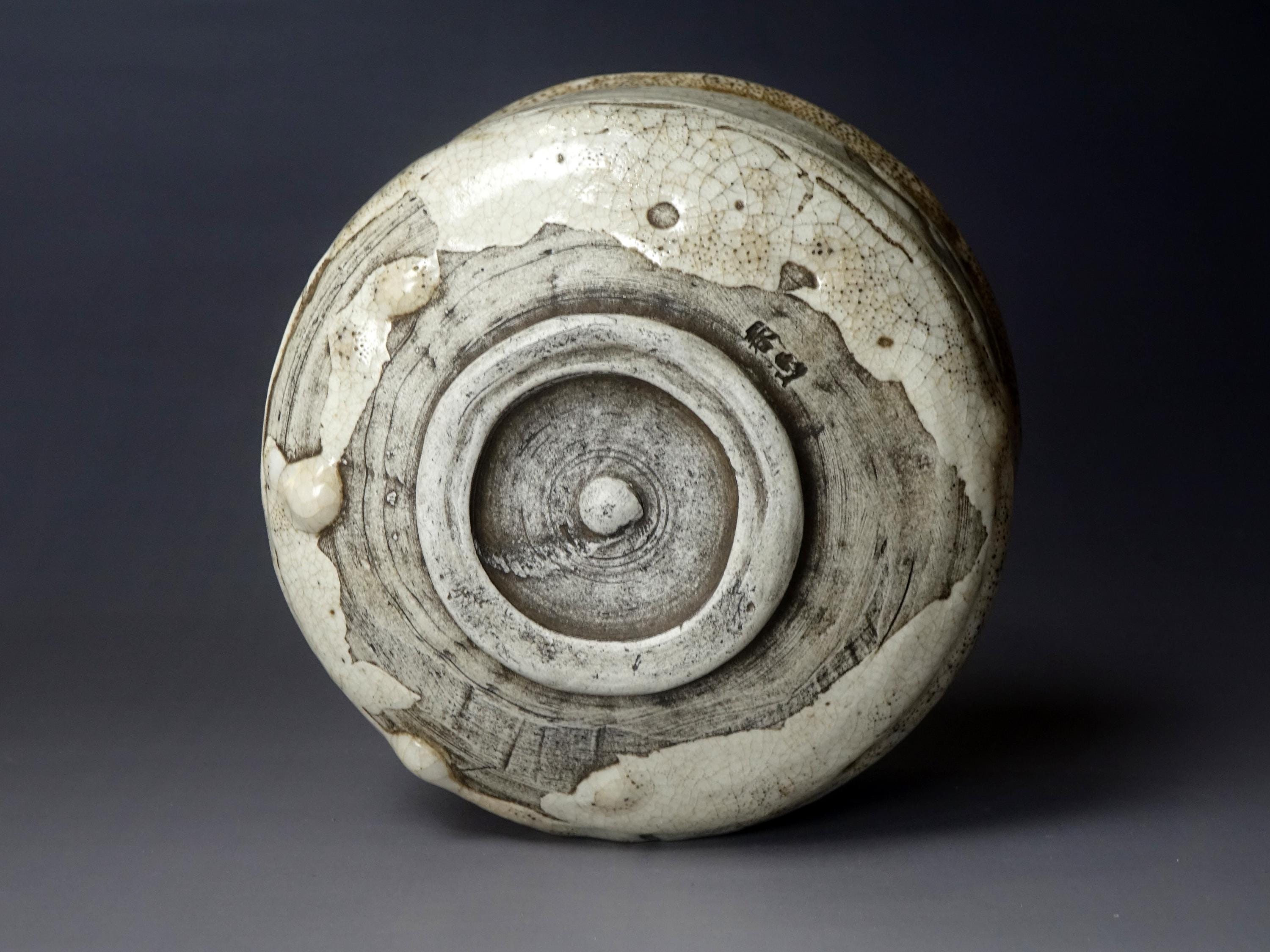 古い志野茶碗 No.1 藤紫志野茶碗 銘「臥竜」 | しぶや黒田陶苑