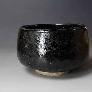 20世紀中頃の黒楽焼茶碗 日本の茶道用 日本の美学 侘び寂び