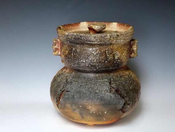 Takahashi Rakusai IV (b. 1925) Shigaraki Ware Wood Fired
