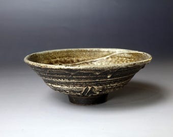 侘び寂びの美】古薩摩焼 六角形 茶碗 / 金継ぎの景色 箱付き 侘び寂び