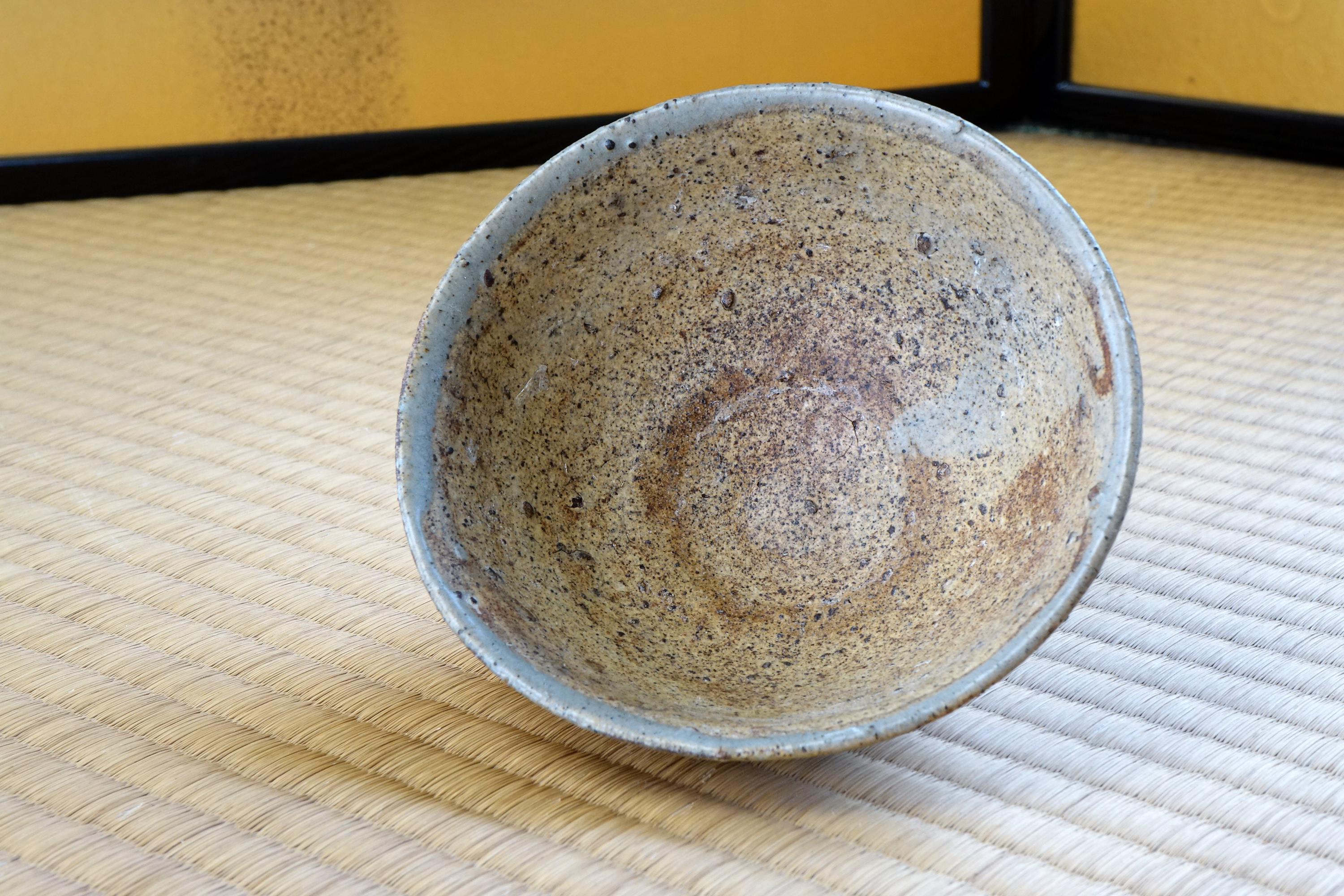 目を引く20世紀初頭の美濃焼茶碗。侘び寂びの日本の陶器 - Etsy 日本