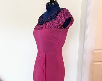 Robe de soirée vintage des années 30 fuchsia frappante et violet grande