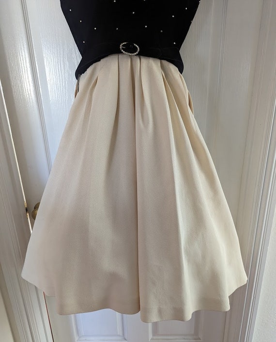 Vintage 1950's Black and Cream Cocktail Dress and… - image 9