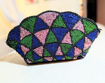 Vintage 1980's Neiman Marcus Clam Shell Shaped Beaded Clutch