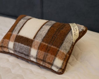 Pack of 2 bed pillow  with Merino Wool  standard Pillows  Cotton zipped cover with wool filling CHECKED