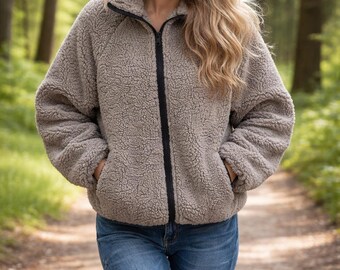 Merino Wool Zip Jacket – Cozy Natural Comfort for Everyday Wear zippered sweatshirt