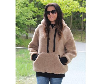 Merino Wool Fleece Kangaroo Sweatshirt - Women's Oversized Knit Jacket