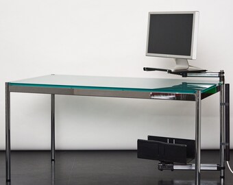 USM Haller desk designed by Fritz Haller and Paul Scharer, Switzerland