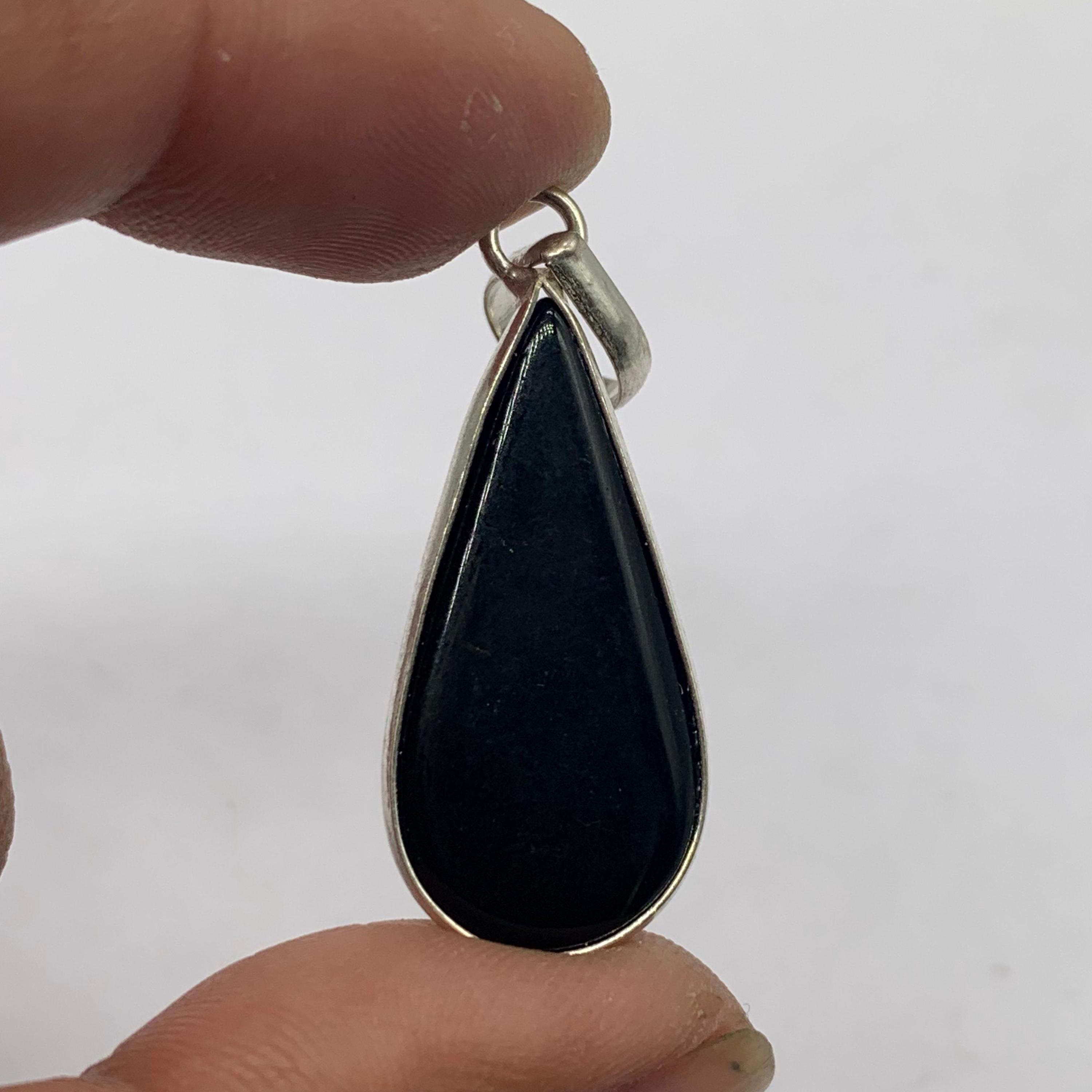 Colgante De ónix Negro En Plata Esterlina 925 - Tamaño Aprox. 2x1.65 Cm, Estilo Hip Hop, Para Cadena Hasta 3mm