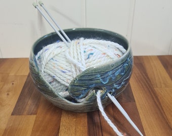 Handmade ceramic Yarn bowl. Wool bowl. Unique Yarn bowl. Knitting bowl.
