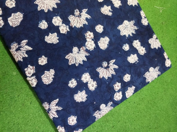Buy Mint Indian Brocade Silk Fabric by the Yard Wedding Dress Jacket  Banarasi Costume Material Sewing DIY Crafting Curtain Upholstery Furnishing  Online in India… | Brocade fabric, Silk fabric, Gold fabric