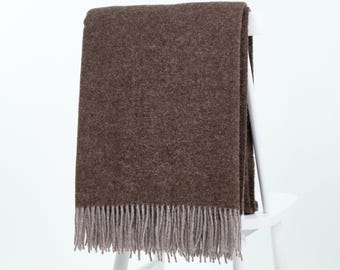 Dark Brown New Zealand Wool Throw Blanket: Farmhouse Decoration, 140x200cm incl. Fringes