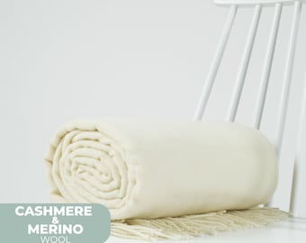 Cashmere and Merino wool cream white throw blanket | Soft and warm large sofa throws | 140x200 cm incl. fringes | Decke | Couverture | Manta