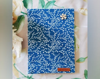 Cuaderno de tela A5 hecho a mano | Diario artesanal con cubierta textil | Cuaderno personalizado para escribir y guardar recuerdos | Idea de regalo