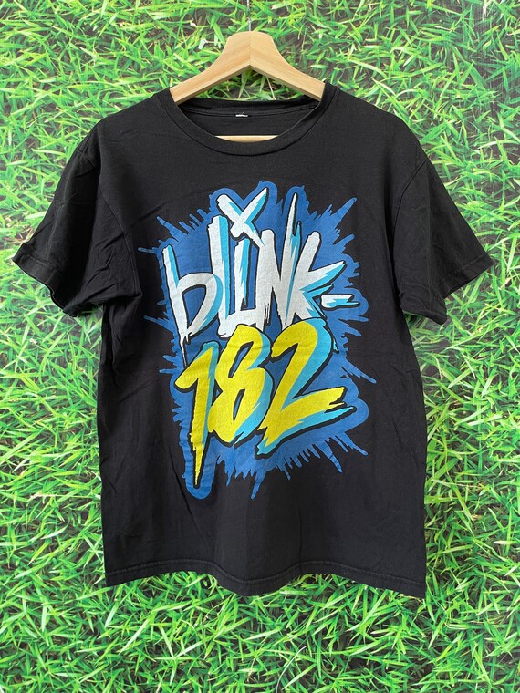Vintage Blink 182 T-shirts code:kx 