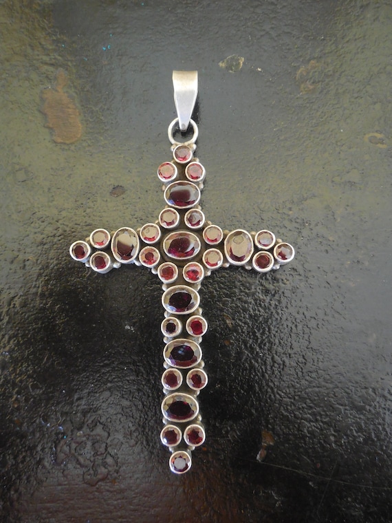 Huge Silver 31 garnet stone silver necklace cross