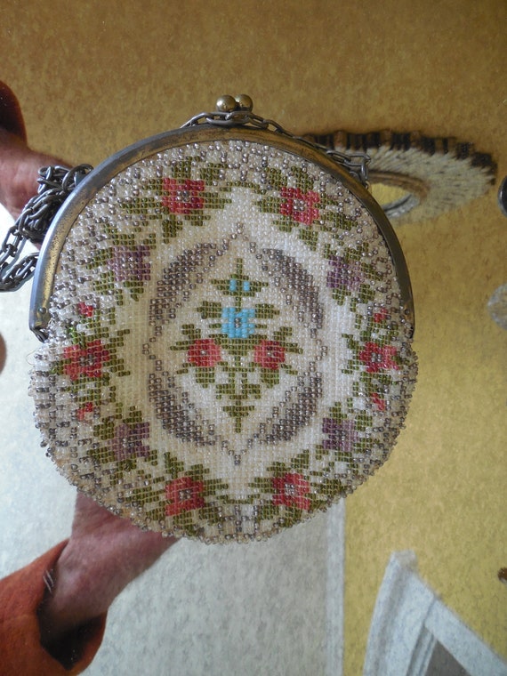 Antique French glass beaded purse with floral des… - image 2