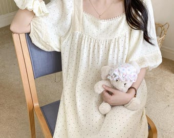 Pijama de pareja de muselina con lunares, conjunto de pijama de encaje con cuello cuadrado a juego.