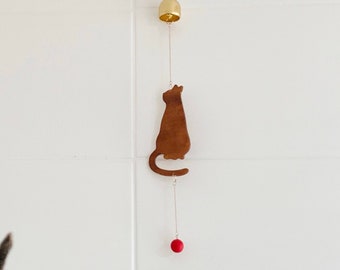 Wooden Cat/Dog Wind Chime,Unique wind chime bell,Home Decor Mobile,Gift for Cat Lovers , Gift for Dog Lovers, For Outdoors, Gift for Mom